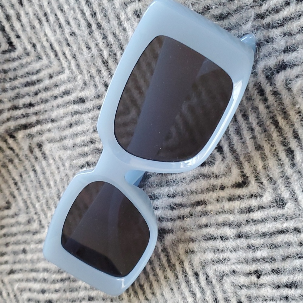 Baby Blue Rectangular Sunglasses – Y2K Barbie-Inspired Shades